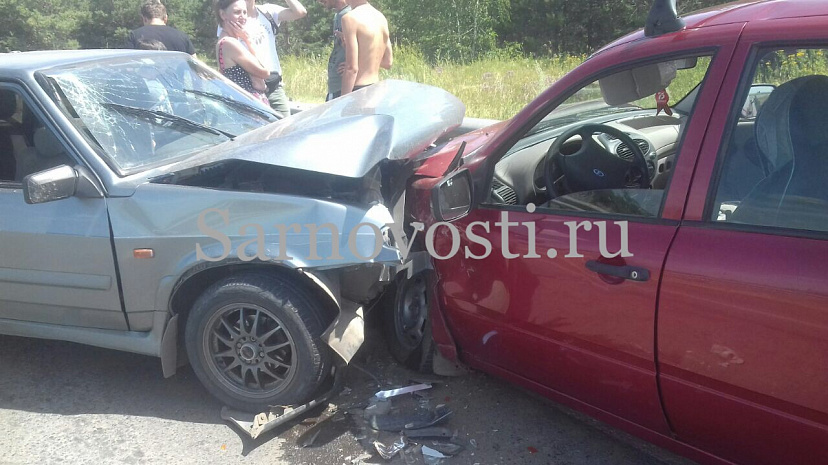 В столкновении легковушек на Кумысной поляне ранены три человека