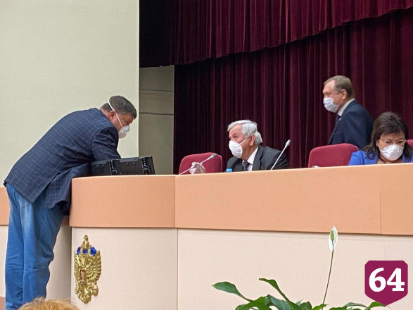 В Саратове заявили об угрозе остановки общественного транспорта из-за пандемии 