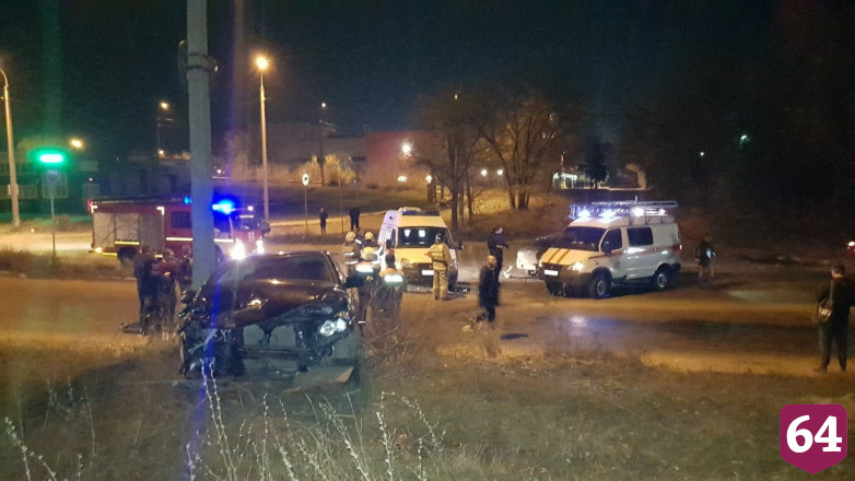 В ДТП на перекрестке пострадали 4 человека 