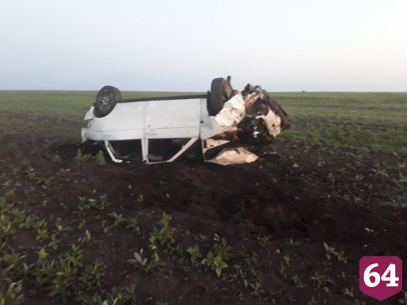 На трассе в перевернувшейся в кювет «Приоре» погиб водитель 