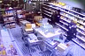 Супруги пытались вывезти из «Пятерочки» тележку продуктов и попались