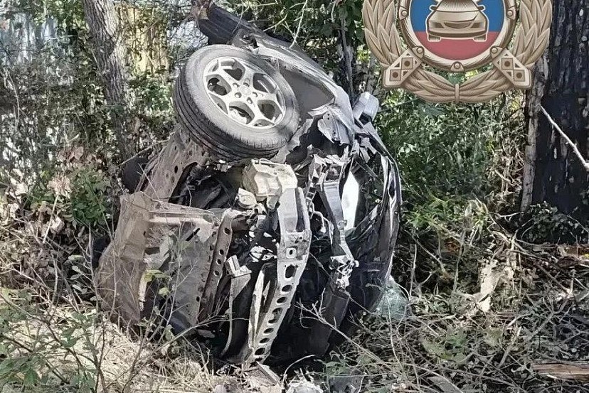 Молодой водитель иномарки погиб в ДТП у саратовского села
