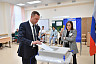 Саратовский губернатор проголосовал на выборах депутатов