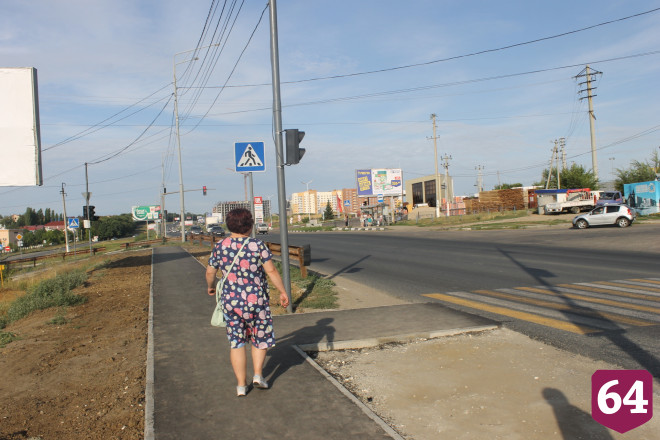 На Усть-Курдюмской оборудовали пешеходный переход 
