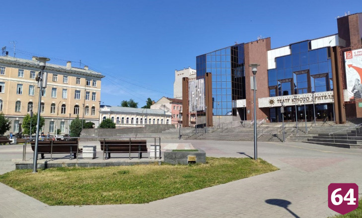 В Саратове в период жары и самоизоляции отключили фонтан