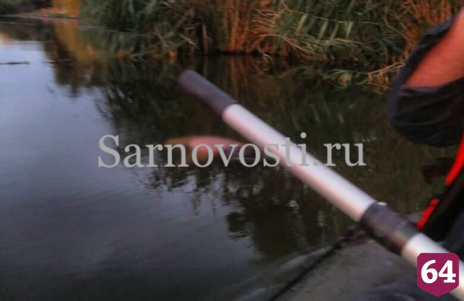 На турбазе под Саратовом в озере утонула женщина