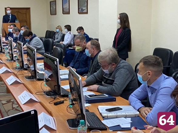 Депутат обвинил коллегу в занятии хиромантией 