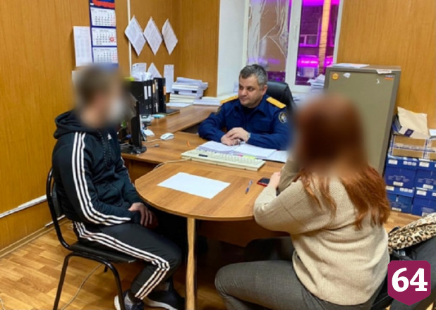Молодой саратовец убил отца ударом ножа в сердце 