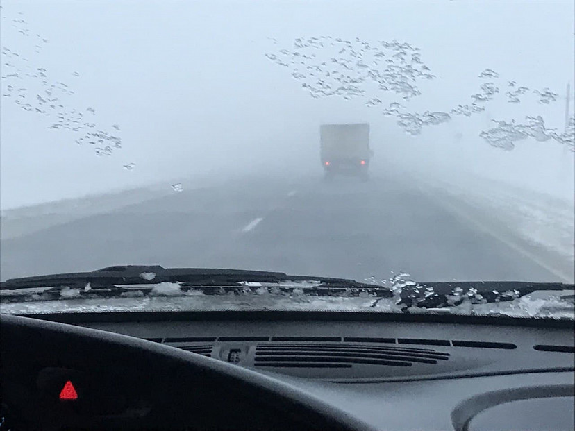 Саратовцев предупредили о густом тумане и гололеде
