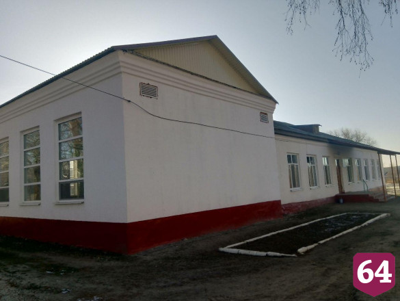 Под Саратовом спустя 15 лет возобновили строительство школы 