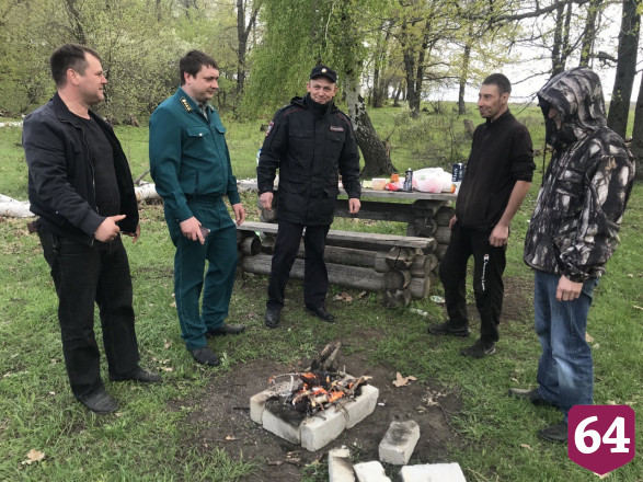 Нарушители заплатят за костер в лесу под Саратовом