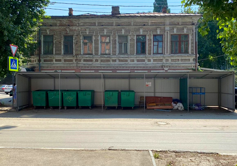 Саратовцам напомнили правила складирования крупногабаритных отходов