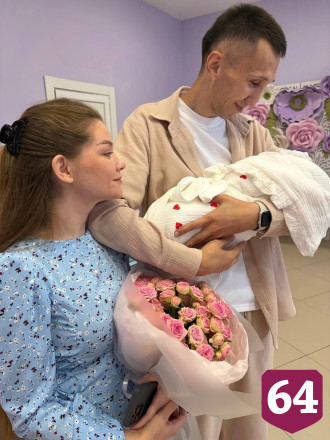Саратовские врачи выходили младенца весом 470 граммов