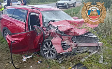 Трое взрослых и двое детей пострадали в ДТП у саратовского села