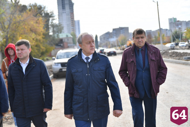 Саратовский губернатор объявил выговор министру и районному главе