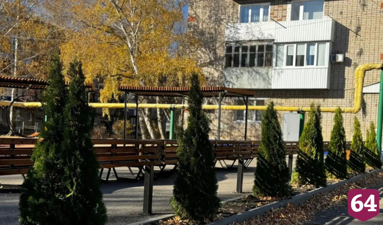 В городе на месте пустыря сделали зону отдыха с необычными элементами дизайна