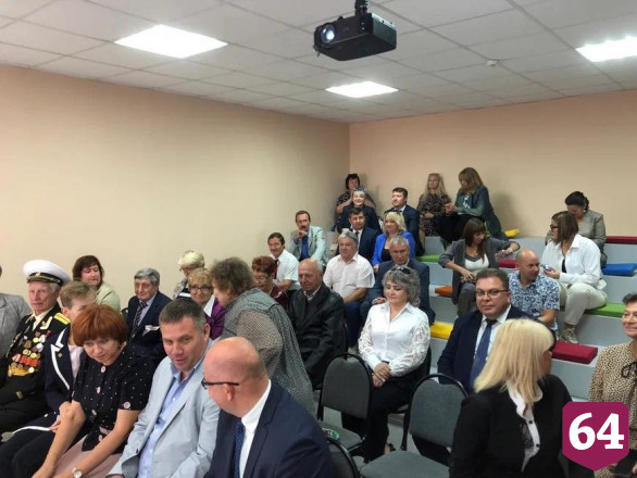Под Саратовом открыли библиотеку с индивидуальной кабинкой