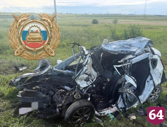 Женщина и ребенок погибли в ДТП с фурой в Саратове