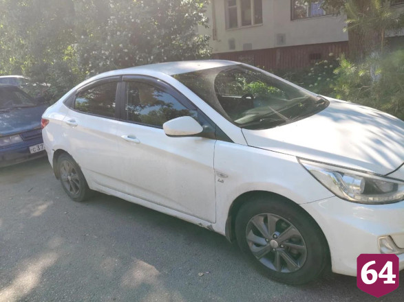 Саратовские приставы арестовали восемь автомобилей должников