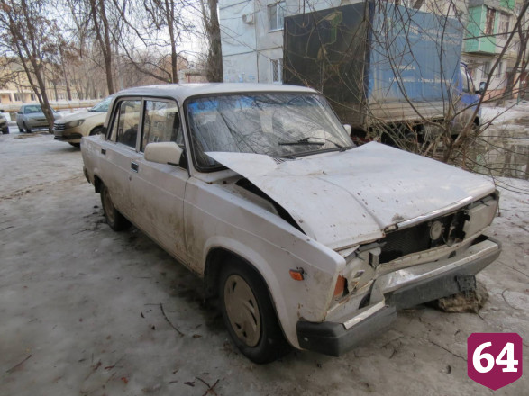 Под Саратовом приятели угнали служебный автомобиль и попали в ДТП