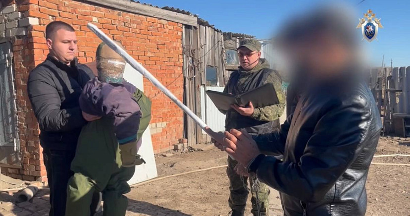 В Саратовской области мужчину убили трубой после спора о кормлении свиней