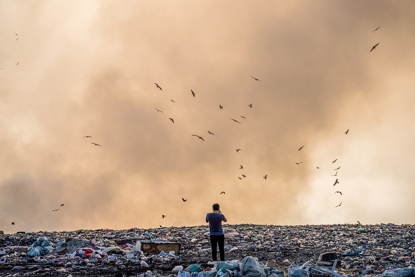 Под Саратовом ликвидируют опасную свалку