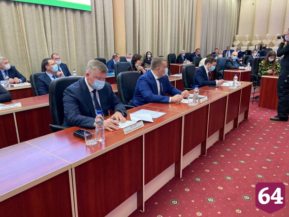 Губернатор потребовал не допускать ошибок при ремонте школ  