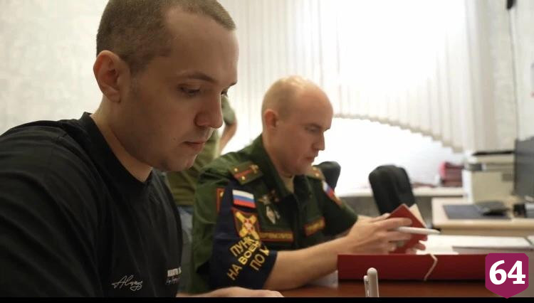 Саратовец отправится в беспилотные войска санитарным инструктором