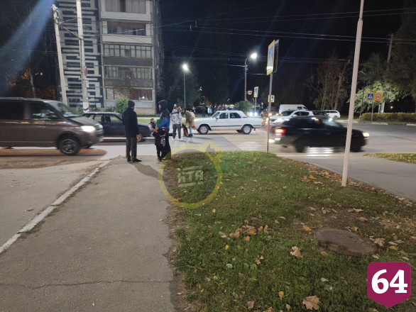 Под Саратовом «Волга» сбила женщину на переходе
