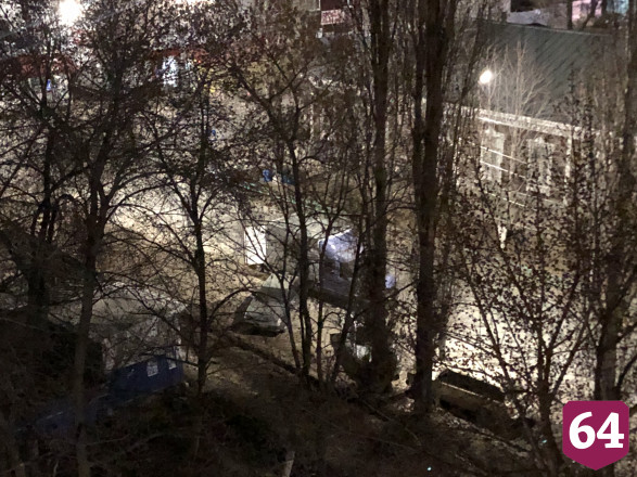 Неизвестный украл щебенку для ремонта тротуаров в центре Саратова