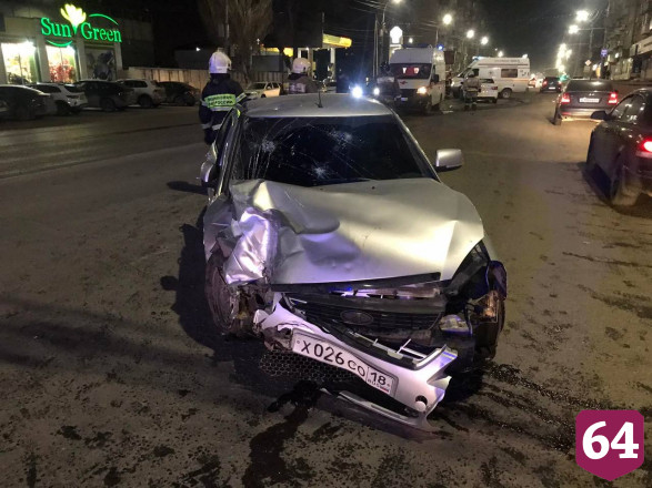 В ДТП на улице Чернышевского покалечились два человека