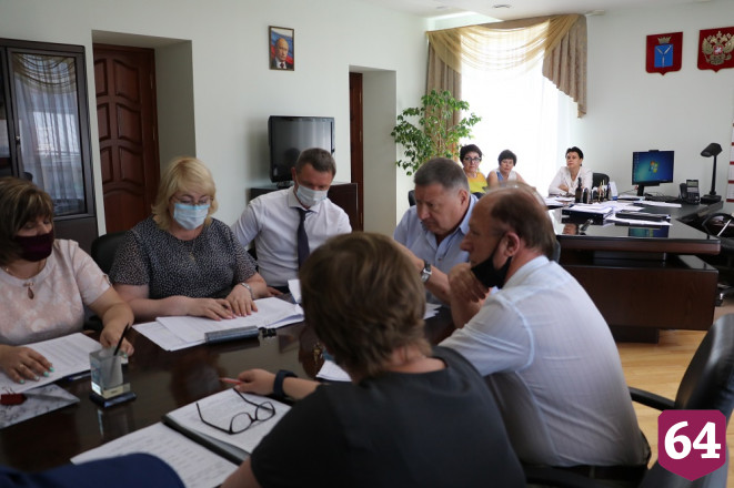 В Саратове анонсировали повышение зарплат в школах искусств 