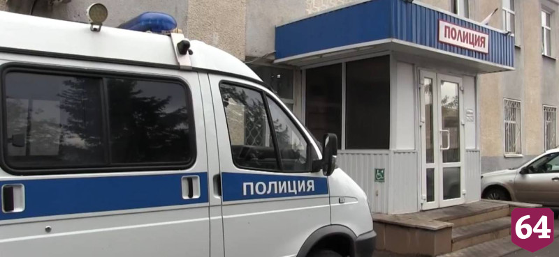 Пенсионерка отдала курьеру мошенников отложенные на ремонт деньги