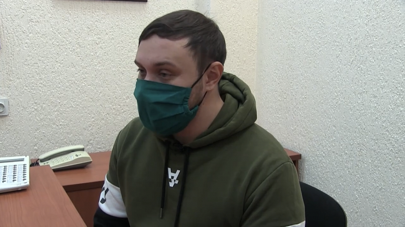 «Подполковник полиции» обманул саратовца на полмиллиона рублей