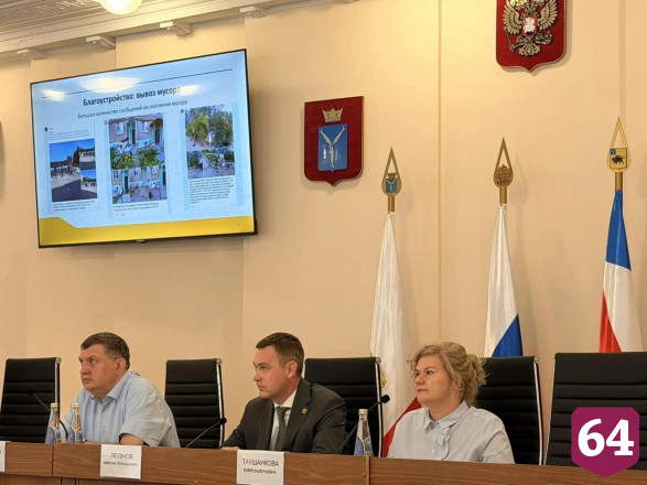 В Энгельсе запущено освещение на 21 остановочном павильоне