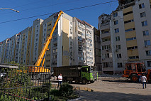 Следователи начали проверку после жалоб жильцов пострадавшего дома на Блинова