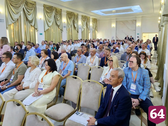 В Саратове проходит главный форум специалистов трубопроводной отрасли