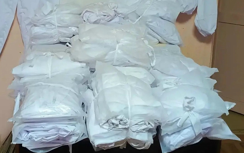 Саратовские мастерицы в короткий срок сшили для бойцов полсотни маскировочных костюмов 