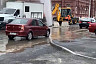 В центре Саратова забил мощный коммунальный фонтан