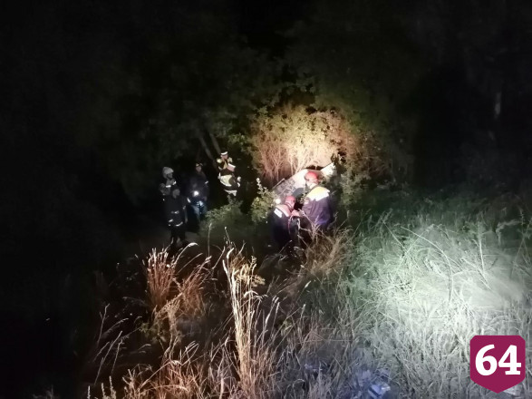 Под Саратовом 2 мужчин погибли в сбивших ограждение «Жигулях»  