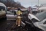 В массовом ДТП у кладбища автомобили превратились в груду металла