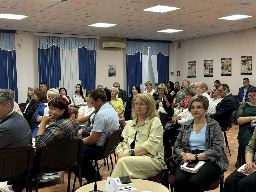 Саратовским соцработникам окажут психологическую помощь