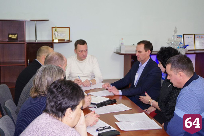 Губернатор поручил подготовить программу реконструкции городских водопроводных сетей 