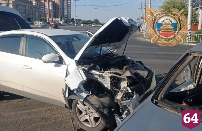 В столкновении иномарок разбились мужчина и женщина 
