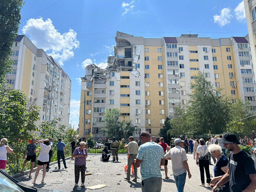 В Саратове после взрыва газа в многоэтажке возбуждено уголовное дело