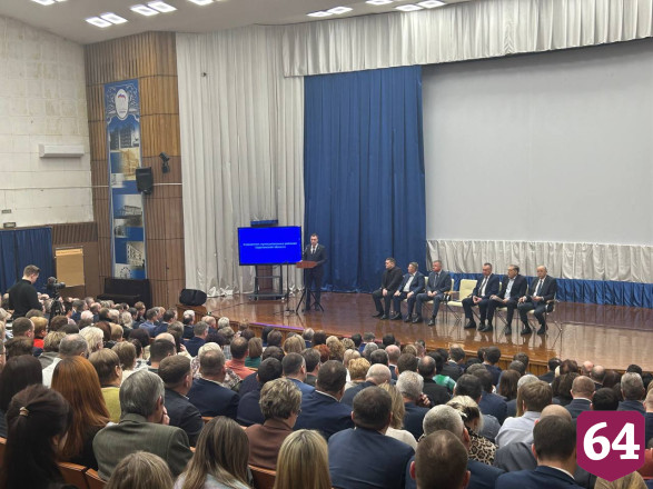 В Саратовской области модернизируют 100 школьных музеев