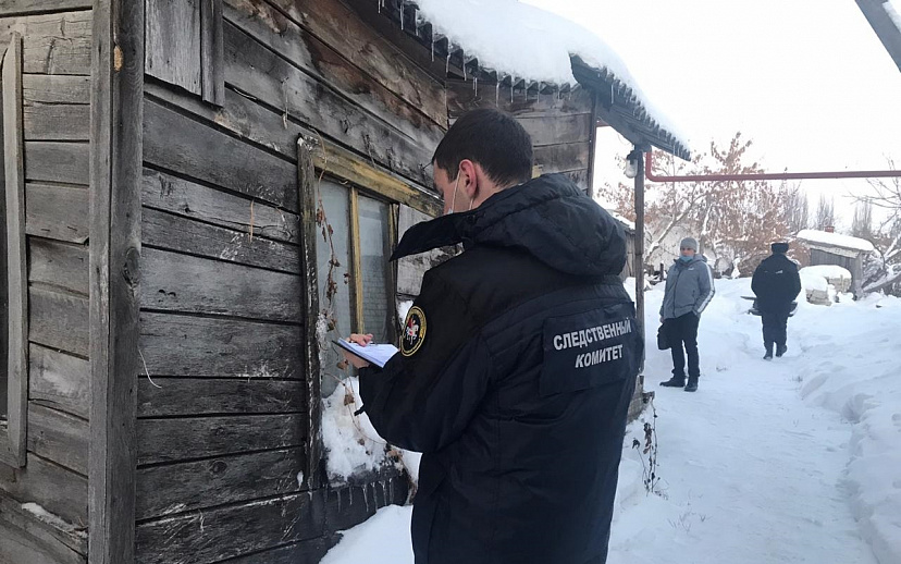 В частном доме найден труп мужчины с разбитым лицом 