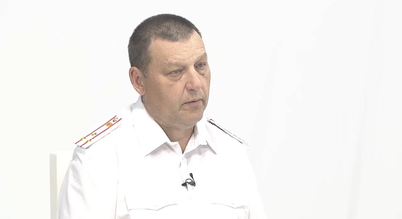 Начальник саратовской Госавтоинспекции выбрал профессию после беседы на дороге 