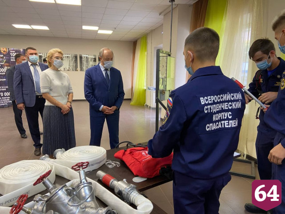 Губернатор рассказал о перспективах для рабочей молодежи 
