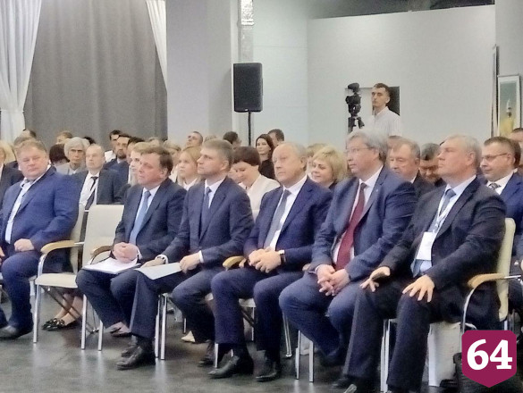 Губернатор пригласил главу РЖД на Саратовский экономический форум 